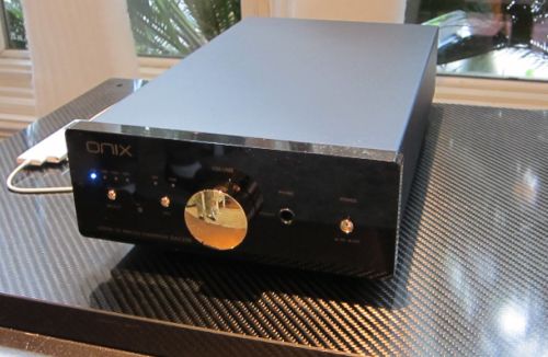 DAC25Bの正面